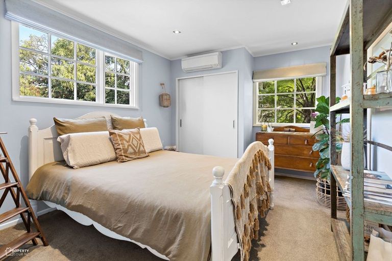 Photo of property in 19 Kempton Street, Greytown, 5712