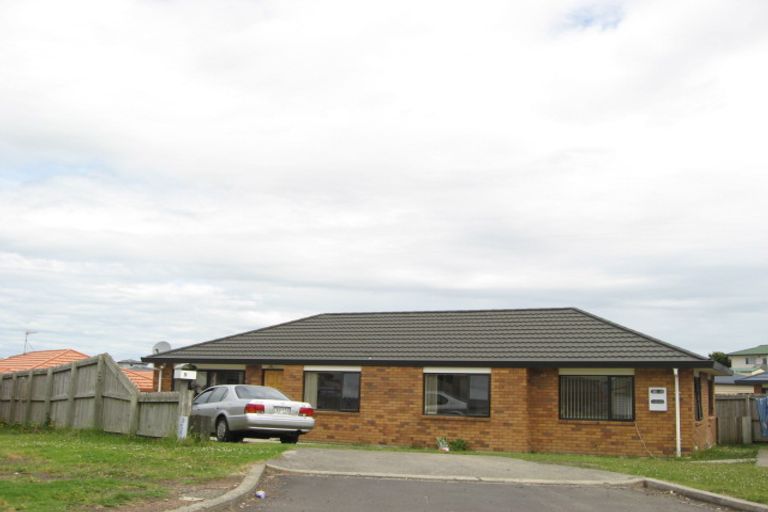 Photo of property in 3 Fareti Place, Mangere, Auckland, 2022