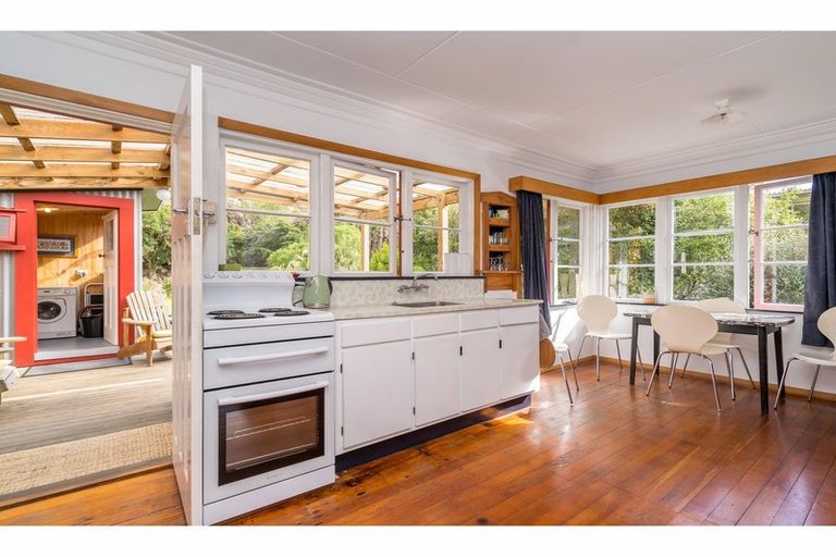 Photo of property in 17 Mihiwaka Road, Long Beach, Port Chalmers, 9081