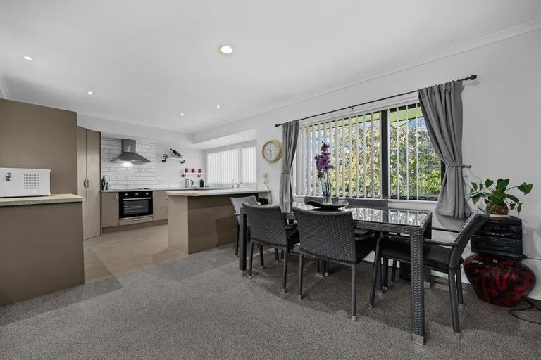 Photo of property in 26 Magnolia Drive, Waiuku, 2123