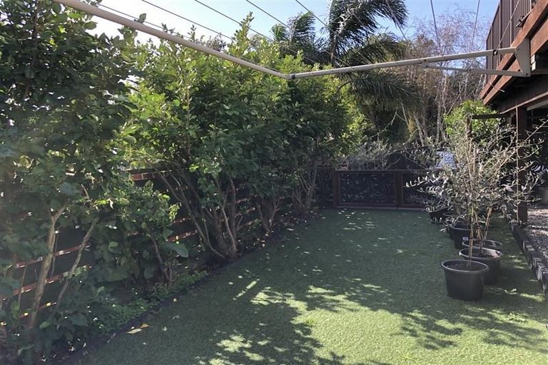 Photo of property in 29a Bay Street, Red Beach, 0932