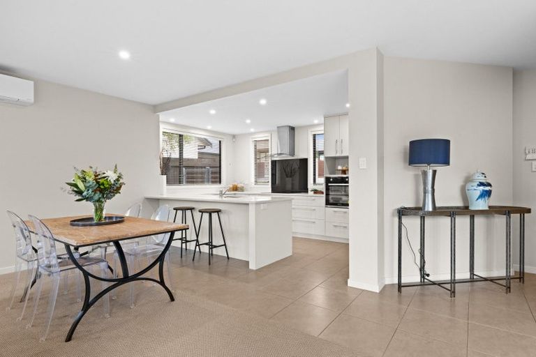 Photo of property in 9b Gillean Street, Havelock North, 4130