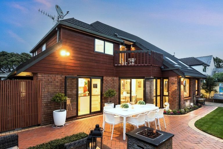 Photo of property in 19 Hinau Street, Woburn, Lower Hutt, 5010