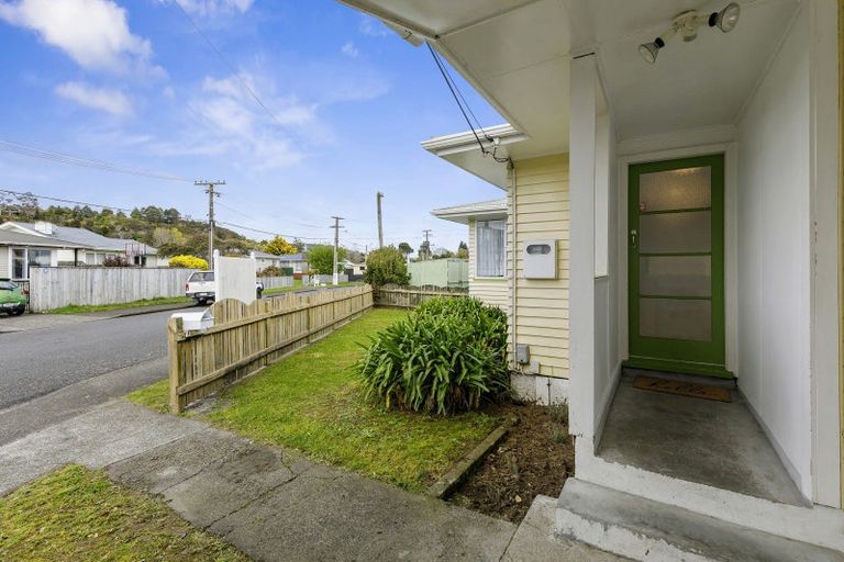Photo of property in 7 Benge Crescent, Clouston Park, Upper Hutt, 5018