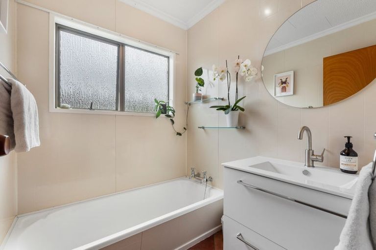 Photo of property in 6 Linda Place, Saint Johns Hill, Whanganui, 4501