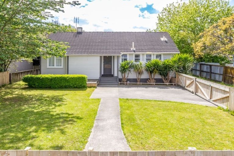 Photo of property in 8 Kenney Crescent, Fairfield, Hamilton, 3214