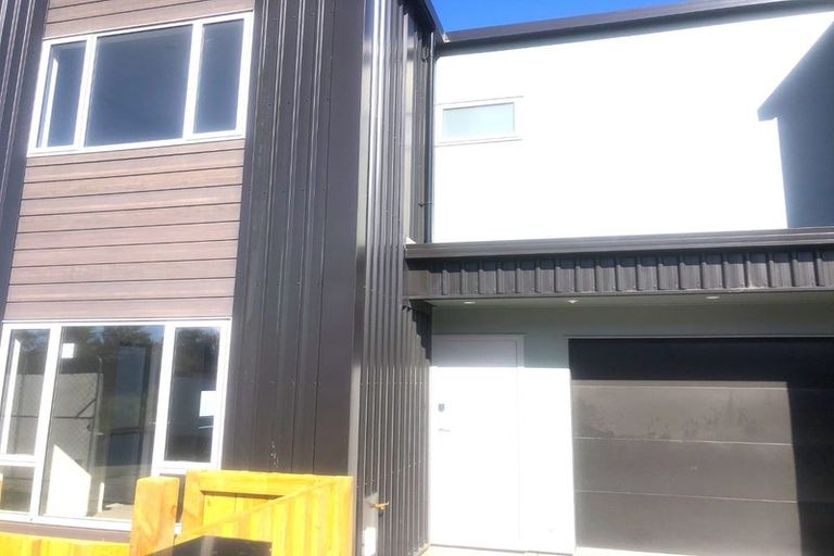 Photo of property in 10 Selkirk Lane, Hamilton Lake, Hamilton, 3204