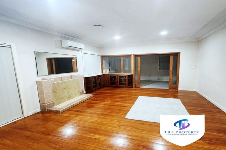 Photo of property in 2/32 Wintere Road, Papatoetoe, Auckland, 2025