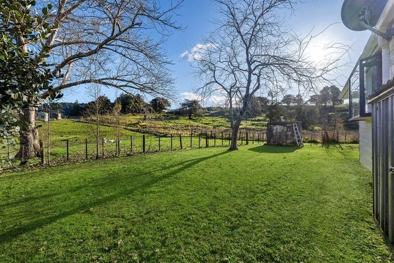Photo of property in 690 Haruru Road, Kaukapakapa, 0873