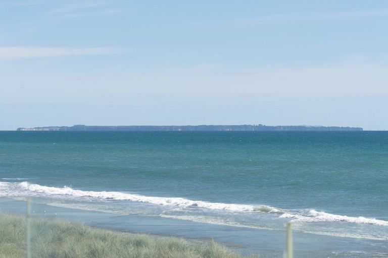 Photo of property in 65 Pukehina Parade, Pukehina, Te Puke, 3189