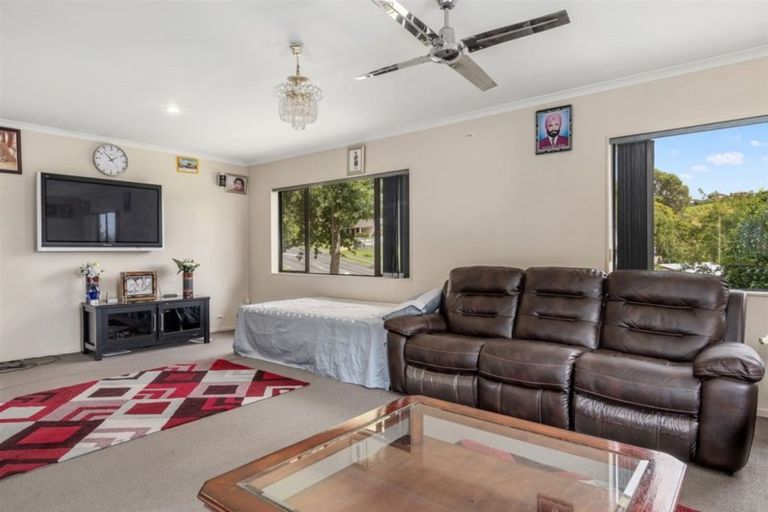 Photo of property in 86 Village Park Drive, Welcome Bay, Tauranga, 3112