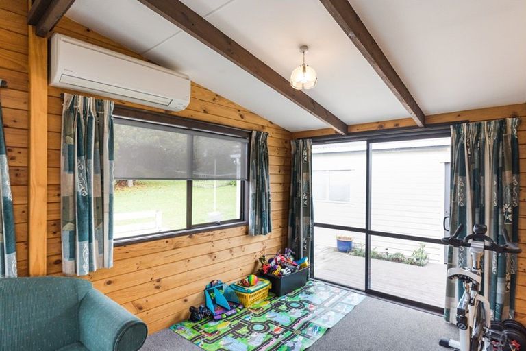 Photo of property in 18 Tiritoa Terrace, Feilding, 4702