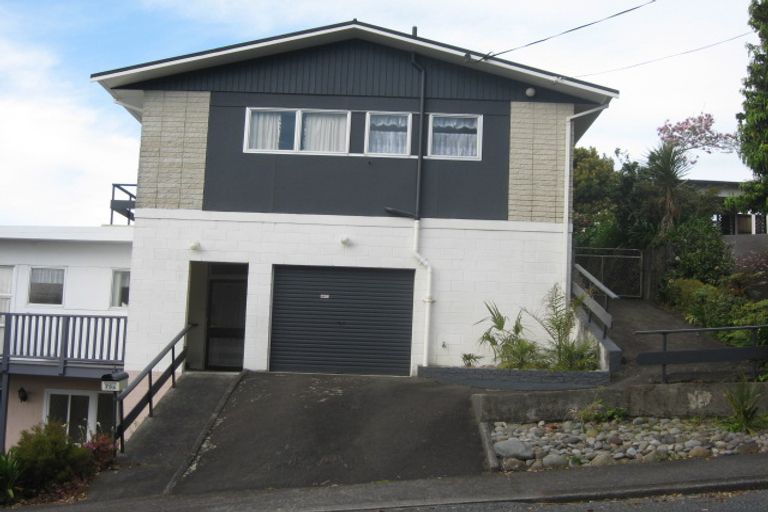 Photo of property in 75 Belt Road, New Plymouth, 4310