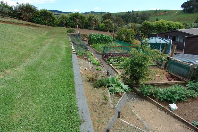 Photo of property in 128 Pond Road, Raglan, 3295