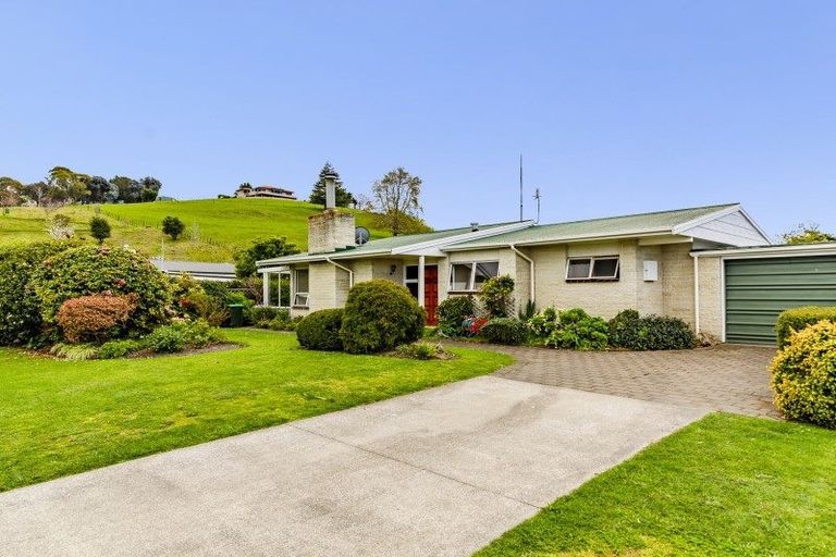 Photo of property in 3 Dolbel Street, Taradale, Napier, 4112