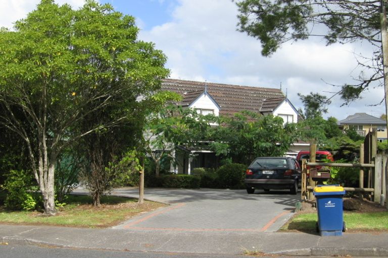 Photo of property in 91 Kemp Road, Massey, Auckland, 0614