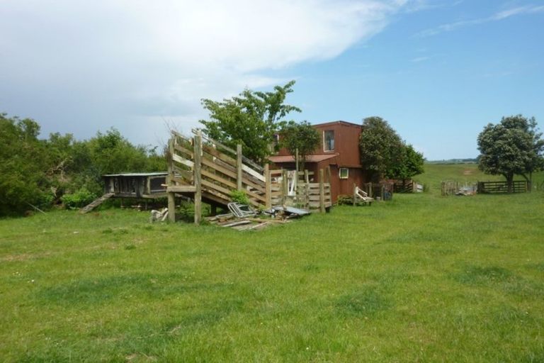 Photo of property in 636 Ararata Road, Hawera, 4674