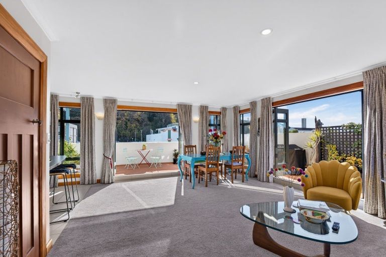 Photo of property in 243 Emerson Street, Napier South, Napier, 4110