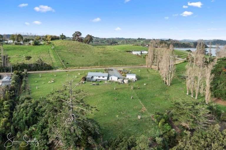 Photo of property in 86 Matakohe Wharf Road, Matakohe, 0593