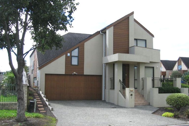 Photo of property in 4n Lone Tree Avenue, Te Atatu Peninsula, Auckland, 0610