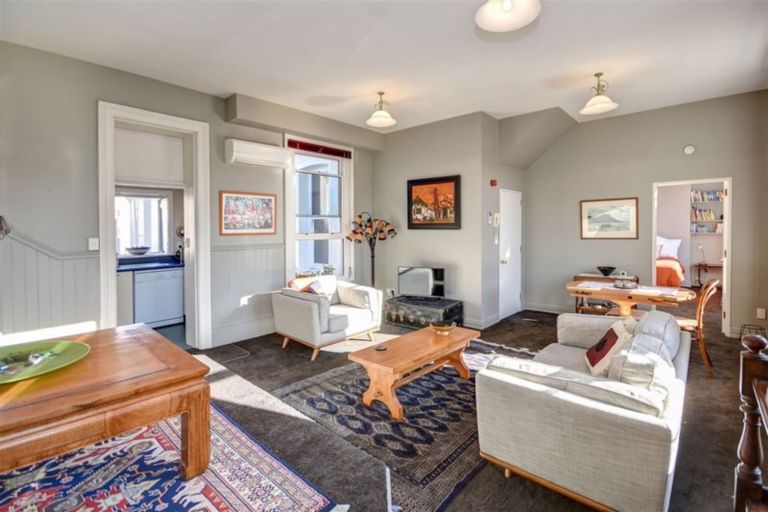 Photo of property in 10/33 Dowling Street, Dunedin Central, Dunedin, 9016