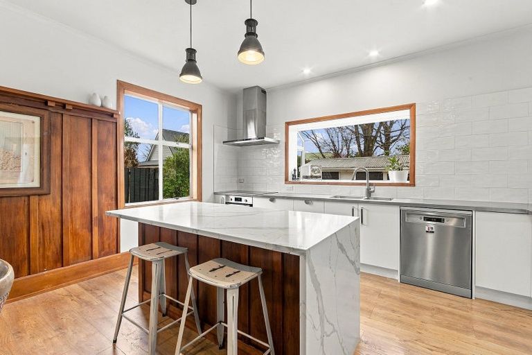 Photo of property in 30 Blighs Road, Strowan, Christchurch, 8052