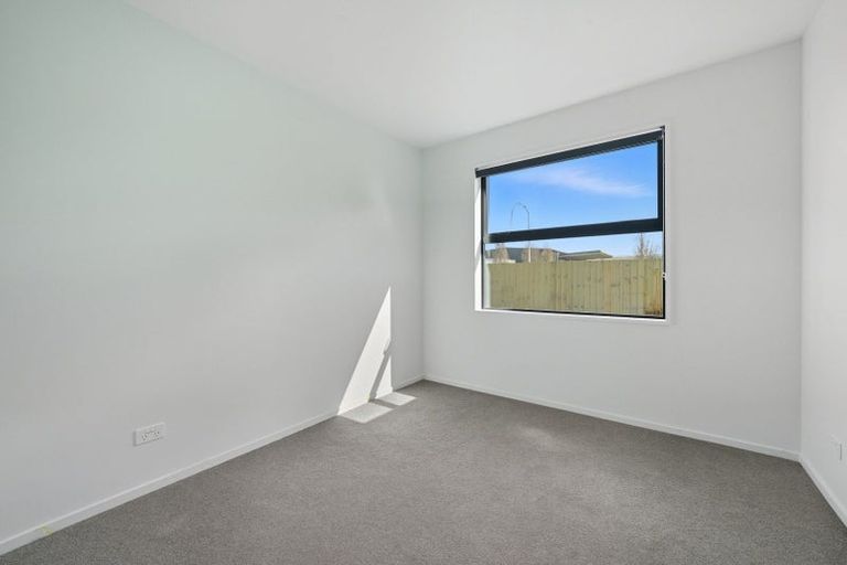 Photo of property in 89 Bill Hammond Drive, Belfast, 8051