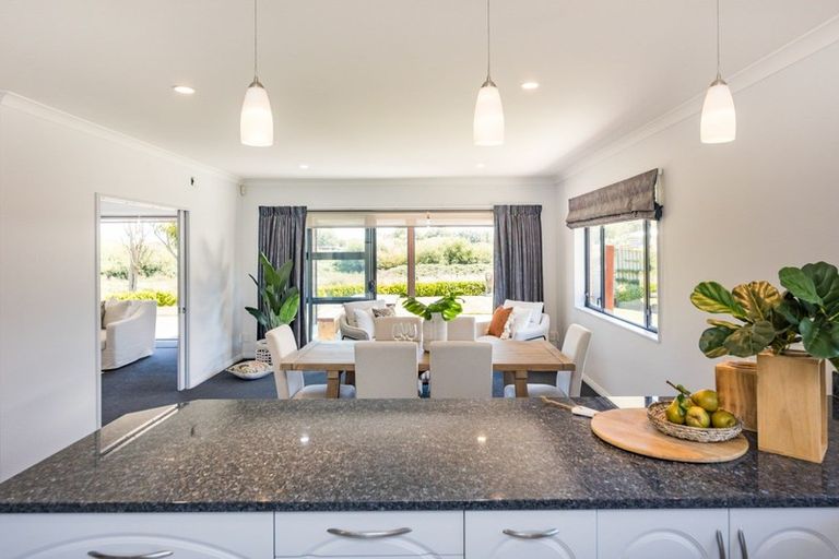 Photo of property in 30 Grand Oaks Drive, Awapuni, Palmerston North, 4412
