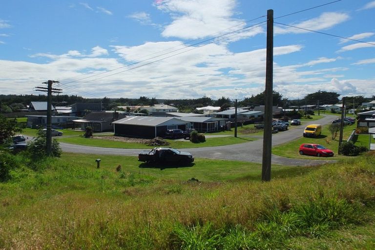 Photo of property in 8 Signal Street, Foxton Beach, Foxton, 4815