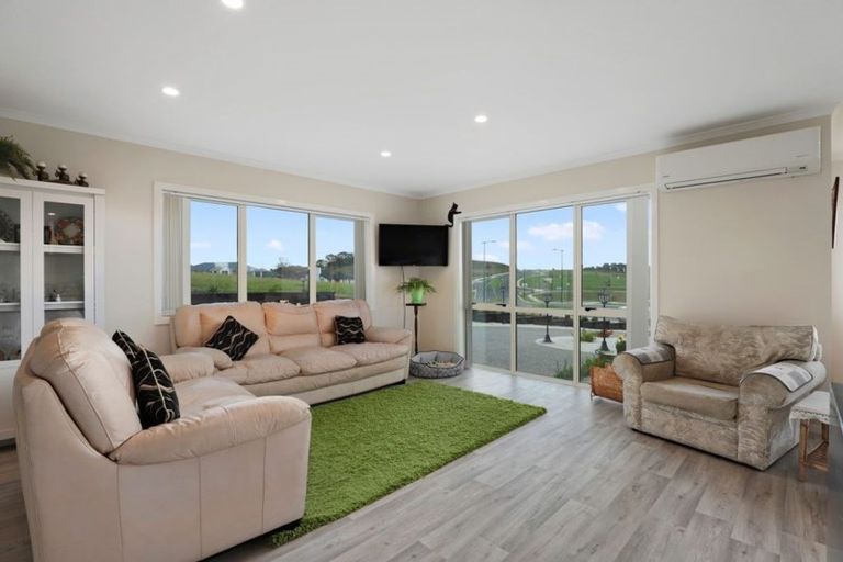 Photo of property in 11 Bragato Way, Te Kauwhata, 3710