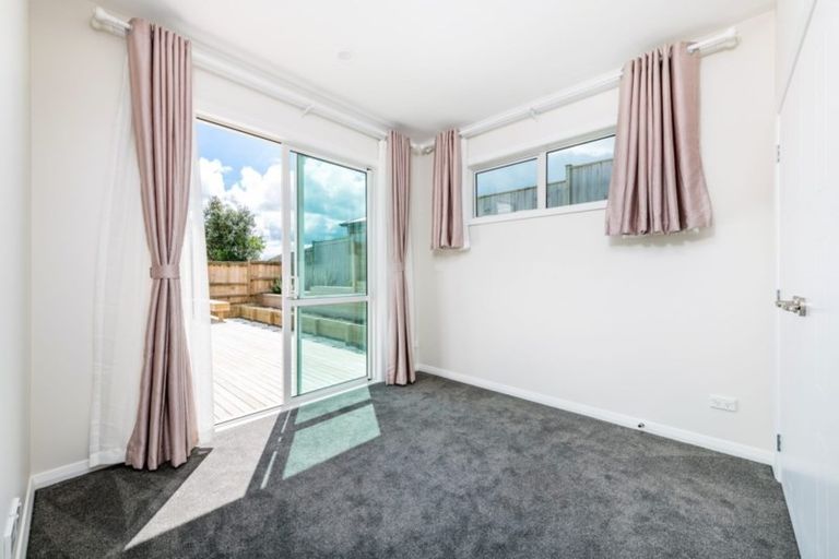 Photo of property in 22 Mackay Drive, Greenhithe, Auckland, 0632
