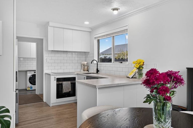 Photo of property in 2/37 Petrie Street, Richmond, Christchurch, 8013