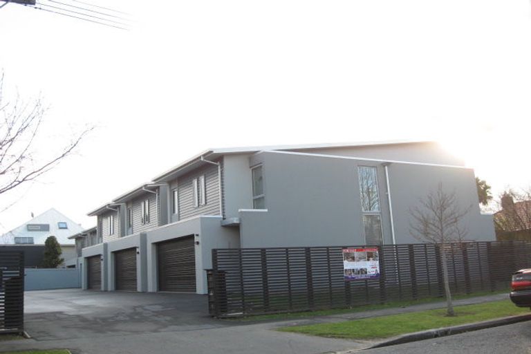 Photo of property in 2/121 Bishop Street, St Albans, Christchurch, 8014
