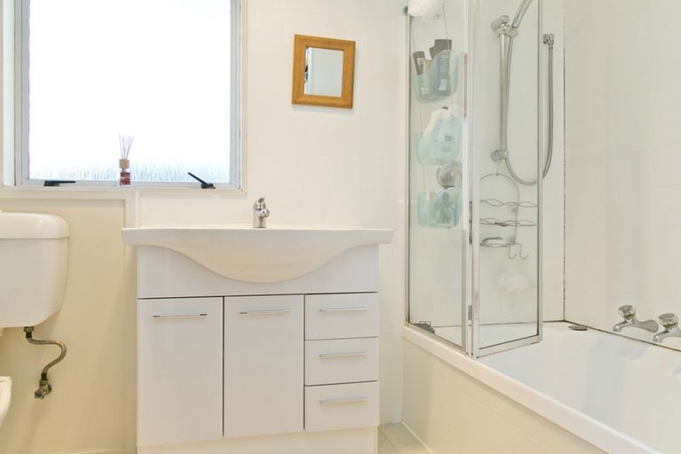 Photo of property in 1/215 Rifle Range Road, Tauhara, Taupo, 3330