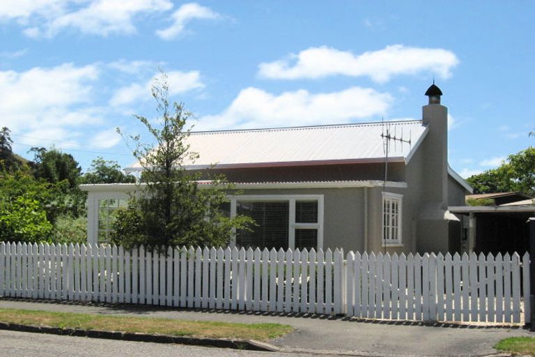 Photo of property in 11 Truro Street, Sumner, Christchurch, 8081