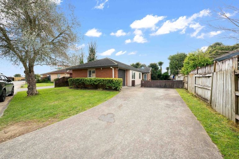 Photo of property in 10 Portrush Lane, Takanini, 2112