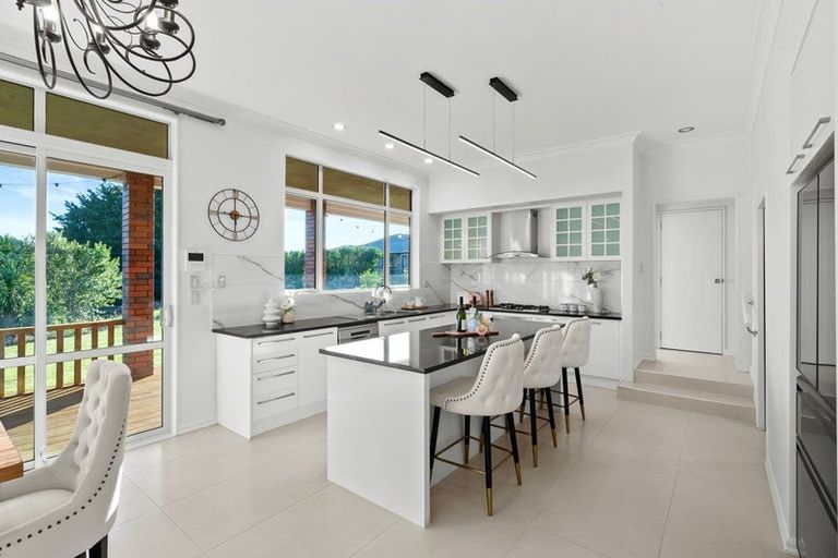 Photo of property in 16 Michael Bosher Way, Flat Bush, Auckland, 2019