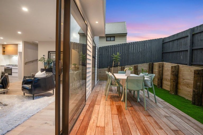 Photo of property in 4f Meadowvale Avenue, Forrest Hill, Auckland, 0620