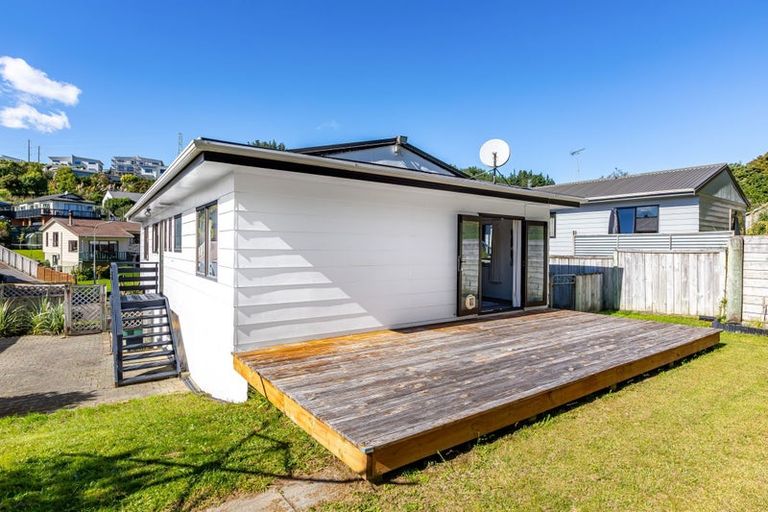 Photo of property in 58 Albatross Close, Whitby, Porirua, 5024