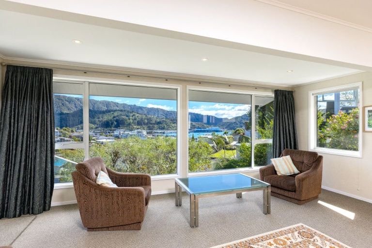 Photo of property in 29 Seaview Crescent, Picton, 7220