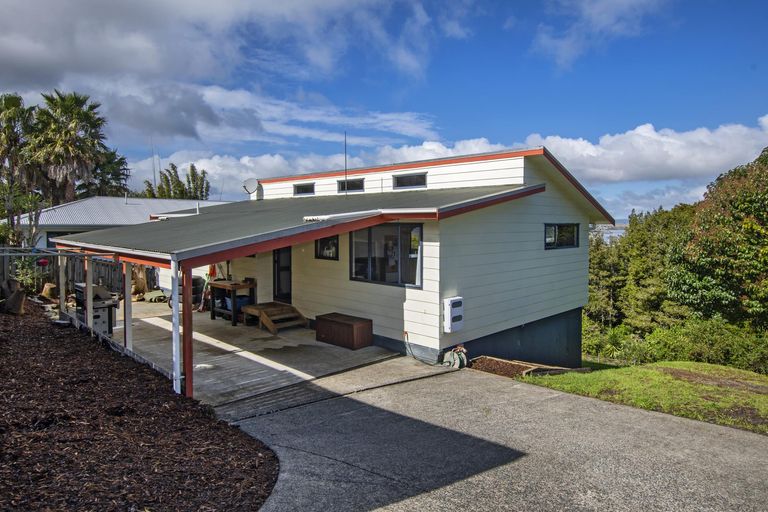 Photo of property in 38 Eureka Place, Parahaki, Whangarei, 0112