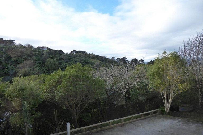 Photo of property in 19 Harbour View Road, Harbour View, Lower Hutt, 5010