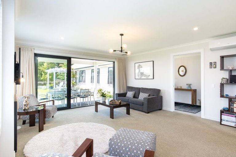 Photo of property in 1a Selwyn Road, Havelock North, 4130