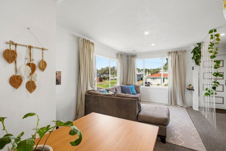 Photo of property in 10 Parris Street, Moturoa, New Plymouth, 4310