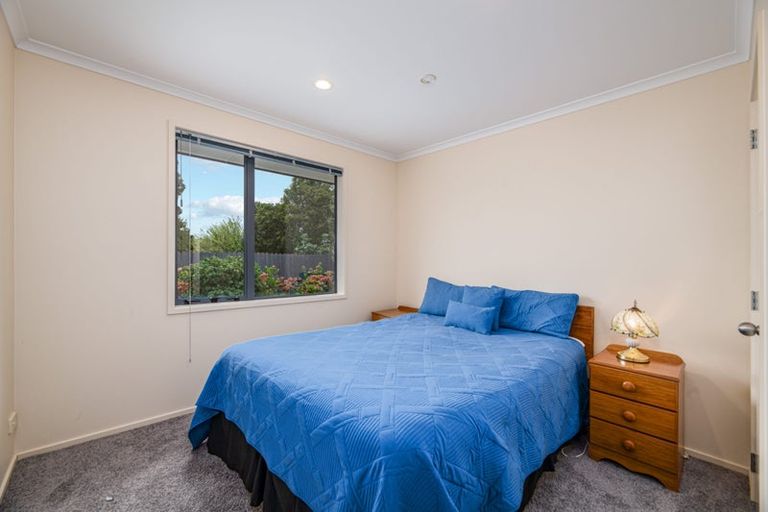 Photo of property in 9 Chelmsley Avenue, Henderson, Auckland, 0612