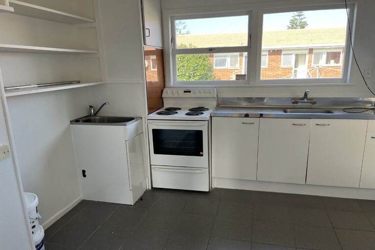 Photo of property in 1/68 Titirangi Road, New Lynn, Auckland, 0600