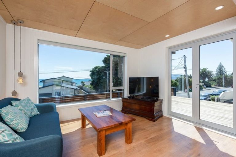 Photo of property in 186-188 Rosetta Road, Raumati South, Paraparaumu, 5032