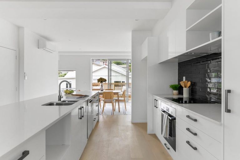 Photo of property in 27b Liffey Street, Island Bay, Wellington, 6023