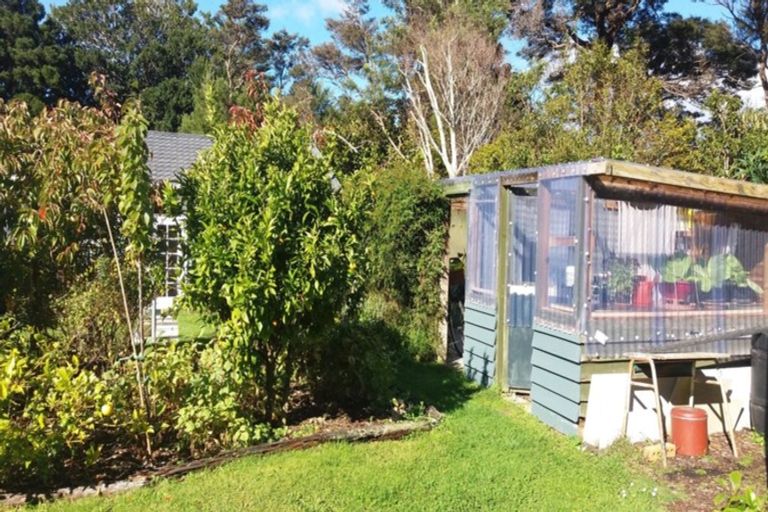 Photo of property in 1 Hart Street, Featherston, 5710