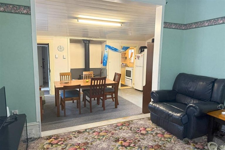 Photo of property in 12 Murray Street, Greymouth, 7805